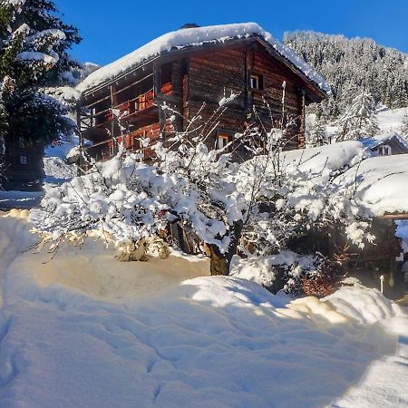 Happiness Only! Villa Bruson Luaran gambar